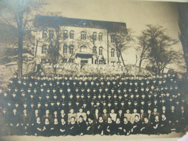 1958년 순천매산고등학교 제7회 졸업사진