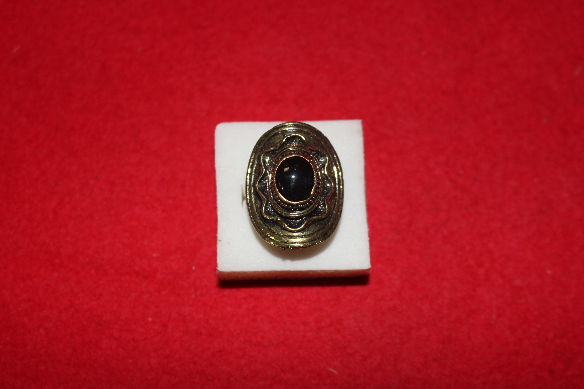 5-티벳 황동으로된 보석이 장식된 반지