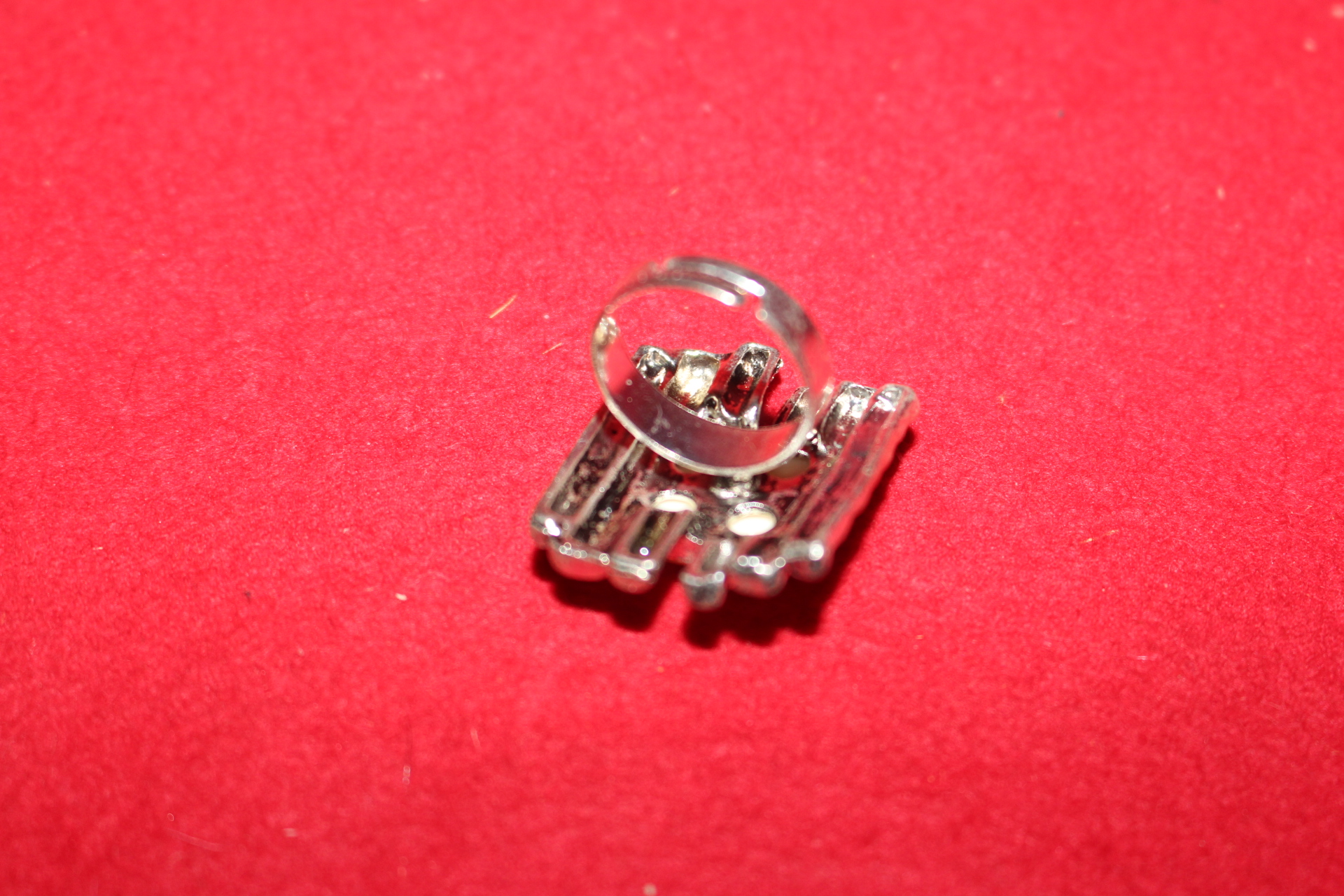 15-티벳 백동으로된 보석이 장식된 반지