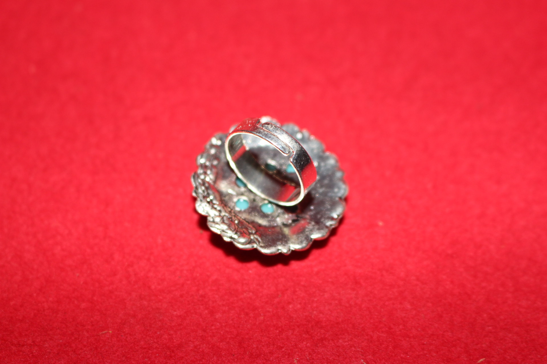 30-티벳 백동으로된 보석이 장식된 반지