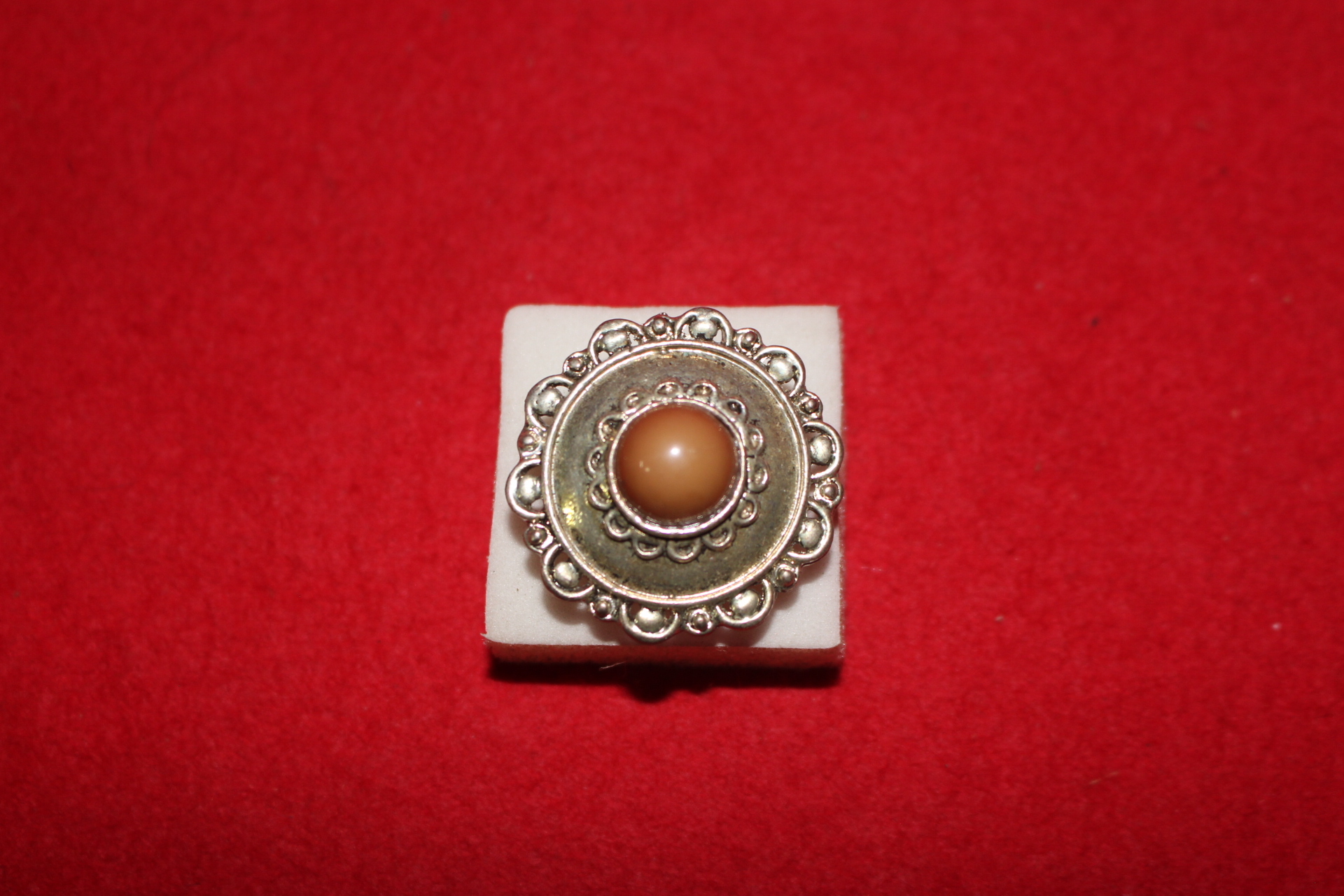 65-티벳 백동에 보석이 장식된 반지