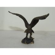 묵직한 청동으로된 독수리 조각상